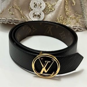 Louis Vuitton Reversible belt